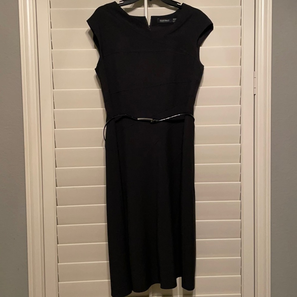 Ellen Tracy Short Sleeve Black Dress